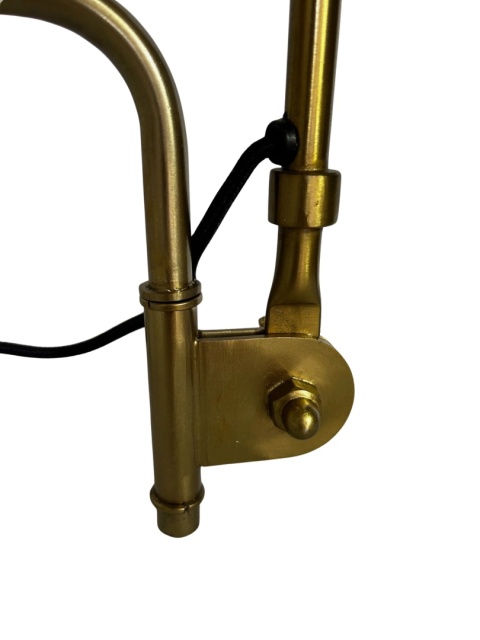 Lampa ścienna kinkiet czarny z regulowanym mosiężnym ramieniem do loftu w stylu vintage industrialnym