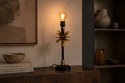 Lampa stołowa CRESTA Dutchbone bez klosza na drewnianej konsoli w nastrojowym wnętrzu vintage eclectic z dekoracyjną żarówką filamentową