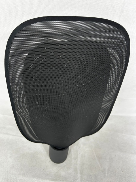 Lampa stołowa czarna siatkowy klosz skandynawski styl minimalizm