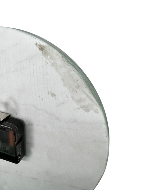 OUTLET Zegar ścienny okrągły biały marmur ze złotymi wskazówkami