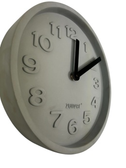 OUTLET Zegar ścienny z betonu szary cyfry z efektem 3D czarne wskazówki skandynawski styl