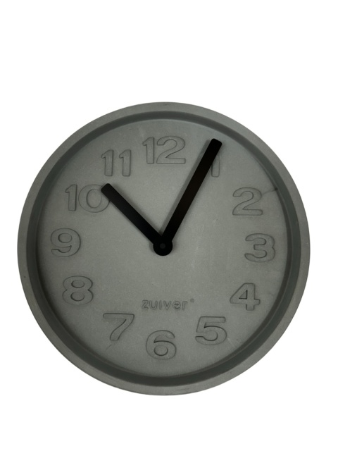 OUTLET Zegar ścienny z betonu CONCRETE TIME cyfry 3D czarne ZUIVER