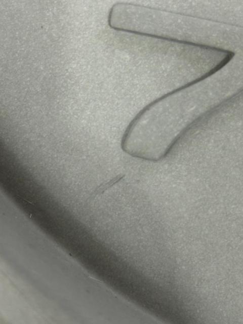 OUTLET Zegar ścienny z betonu CONCRETE TIME cyfry 3D czarne ZUIVER