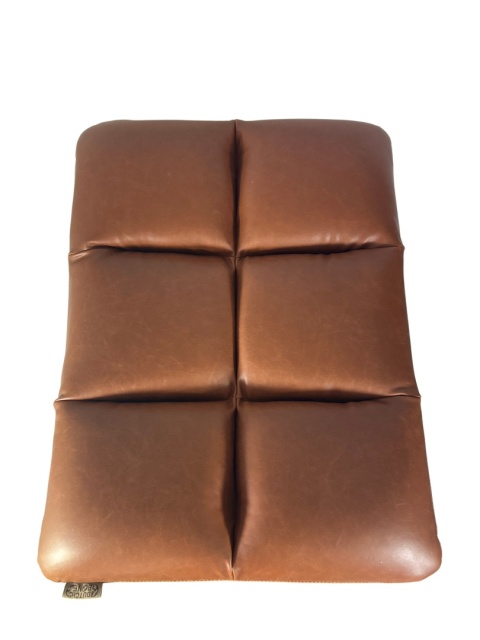 Pufa BAR Vintage Brown Dutchbone widok z góry na pikowane siedzisko