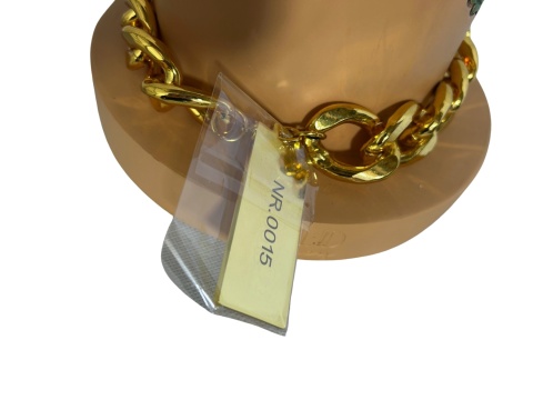 Stolik kawowy pomocniczy dłoń fuck tatuaże ze szklanym blatem nowoczesny kolekcjonerski artystyczny styl