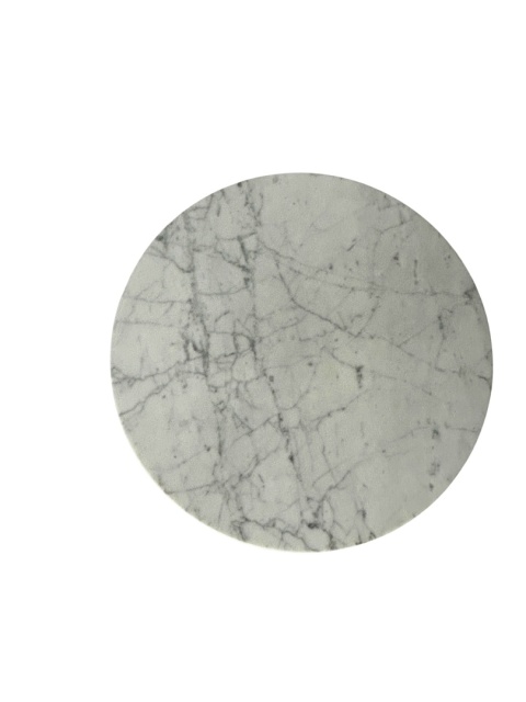 Elegancki stolik pomocniczy z marmurowym blatem i drewnianą ramą minimalizm skandynawski styl