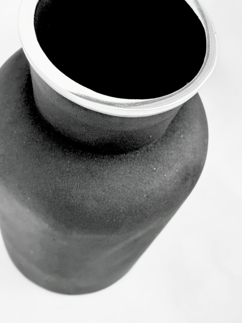 Wazon duży aluminiowy patyna czarny w stylu skandynawskim industrialnym do loftu elegancki minimalizm