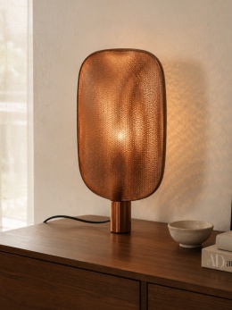 Lampa stołowa Mai M miedziana z perforowanym kloszem Zuiver