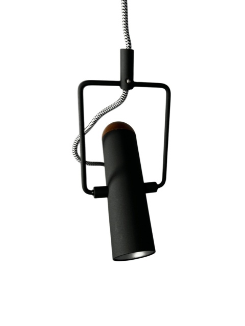 Reflektor lampy MARLON ustawiony pod kątem
