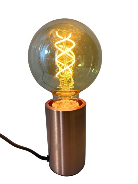 Świecąca żarówka Globe L z widocznym spiralnym żarnikiem LED.