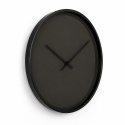 Zegar Zuiver Time Bandit All Black pokazany pod kątem z widoczną głębokością tarczy